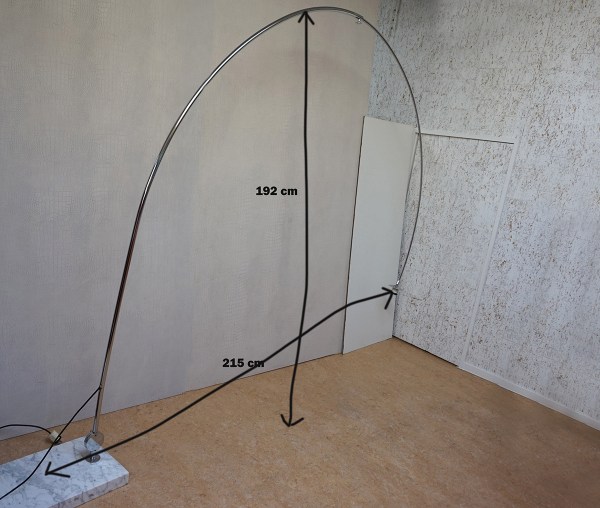 afmeting booglamp marmer wit kap chroom-1